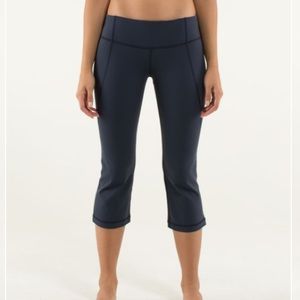 Lululemon Gather and Crow Crop Navy